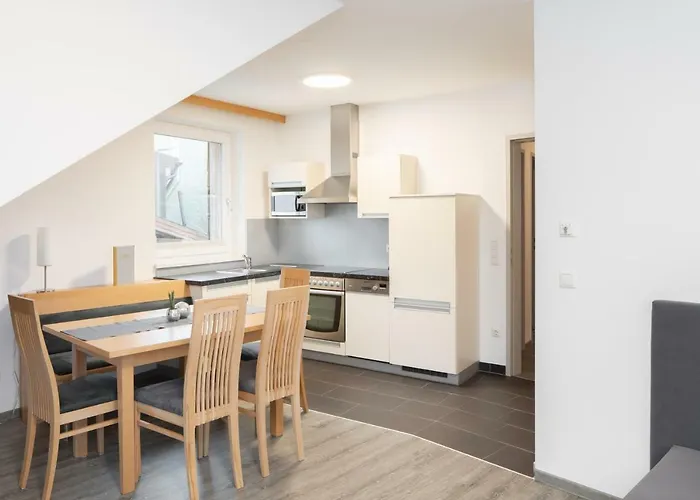 Sunshine Schilchegger *