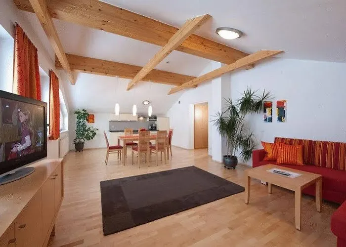 Sunshine Schilchegger *